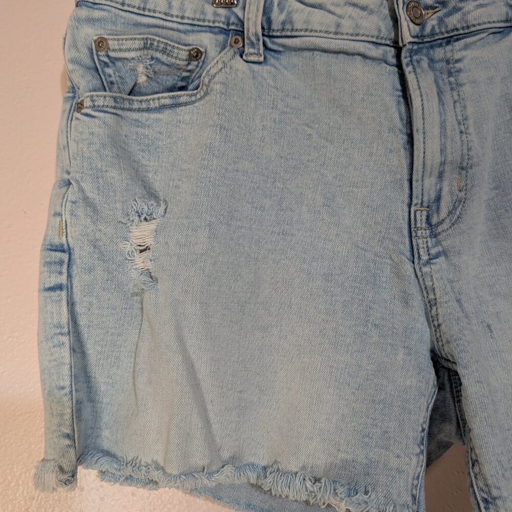 ⭐GAP Size 16 Curvy Fit Denim Shorts 5 Inch Distressed Frayed Blue⭐ - Picture 7 of 9